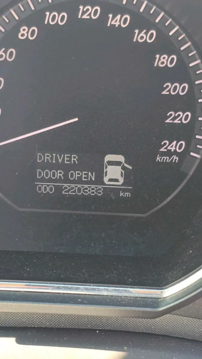 Lexus  RX400H - Image 3