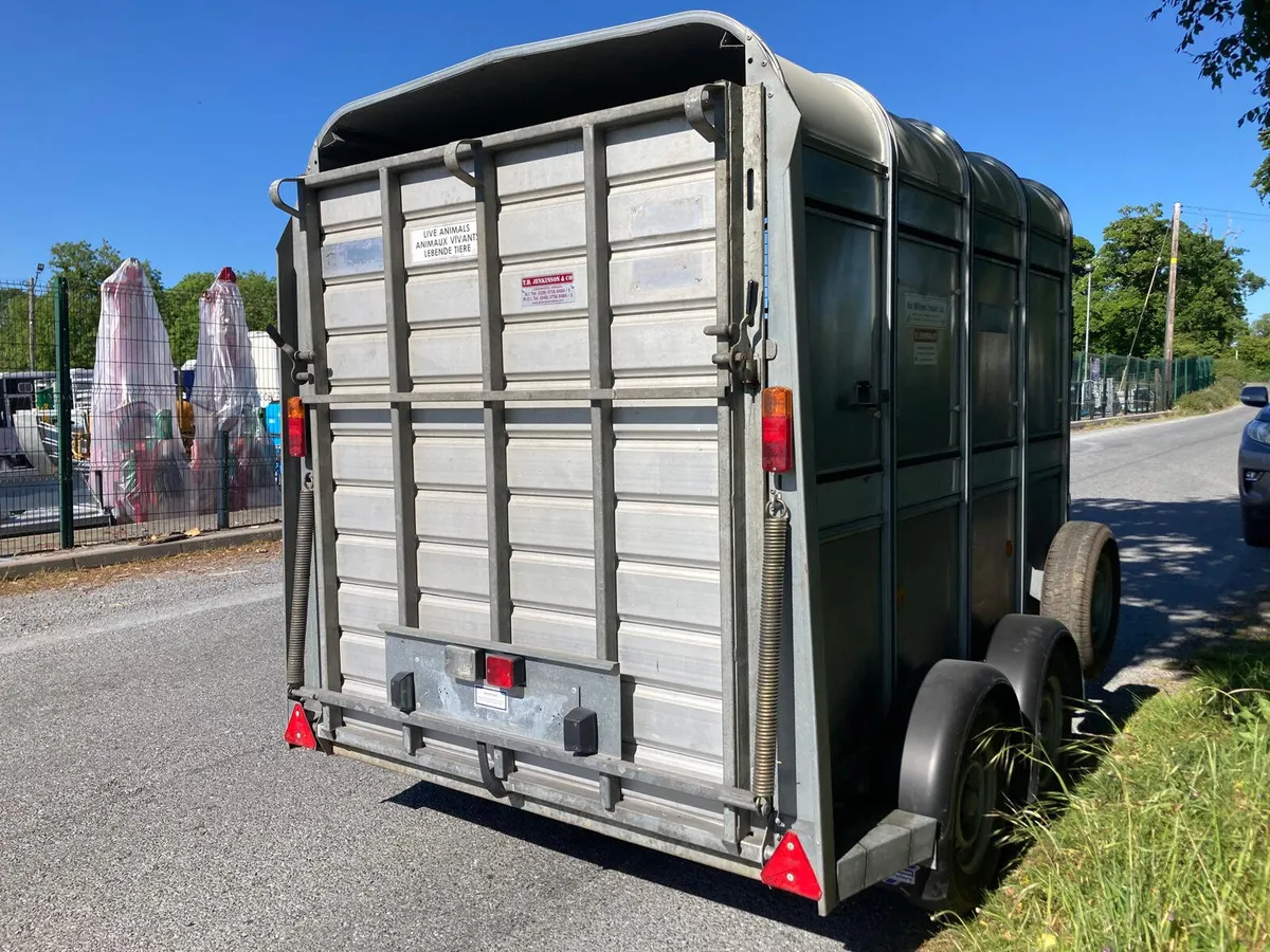 2016 Ifor Williams TA5 8x5 Cattle Trailer - Image 2