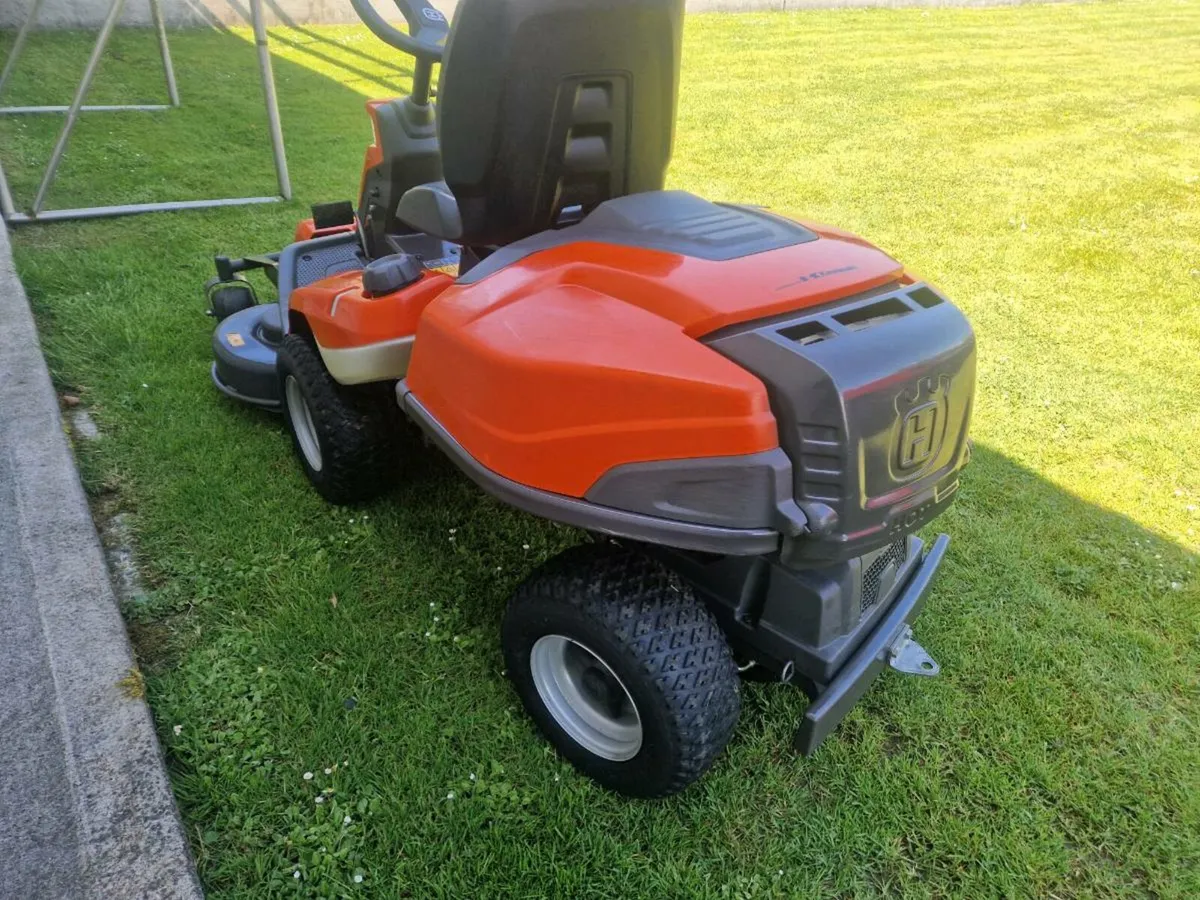 Husquvana lawnmower for sale - Image 3