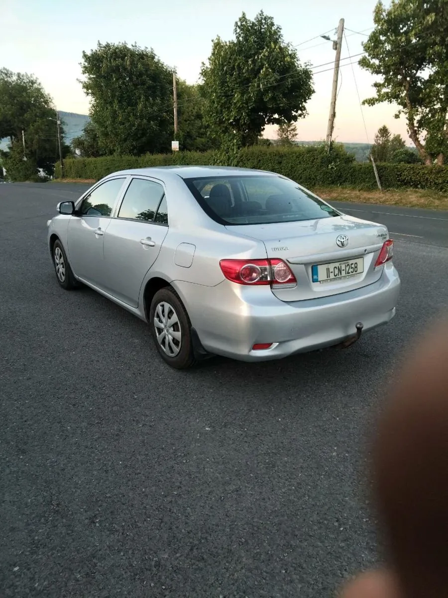 Toyota corolla - Image 3