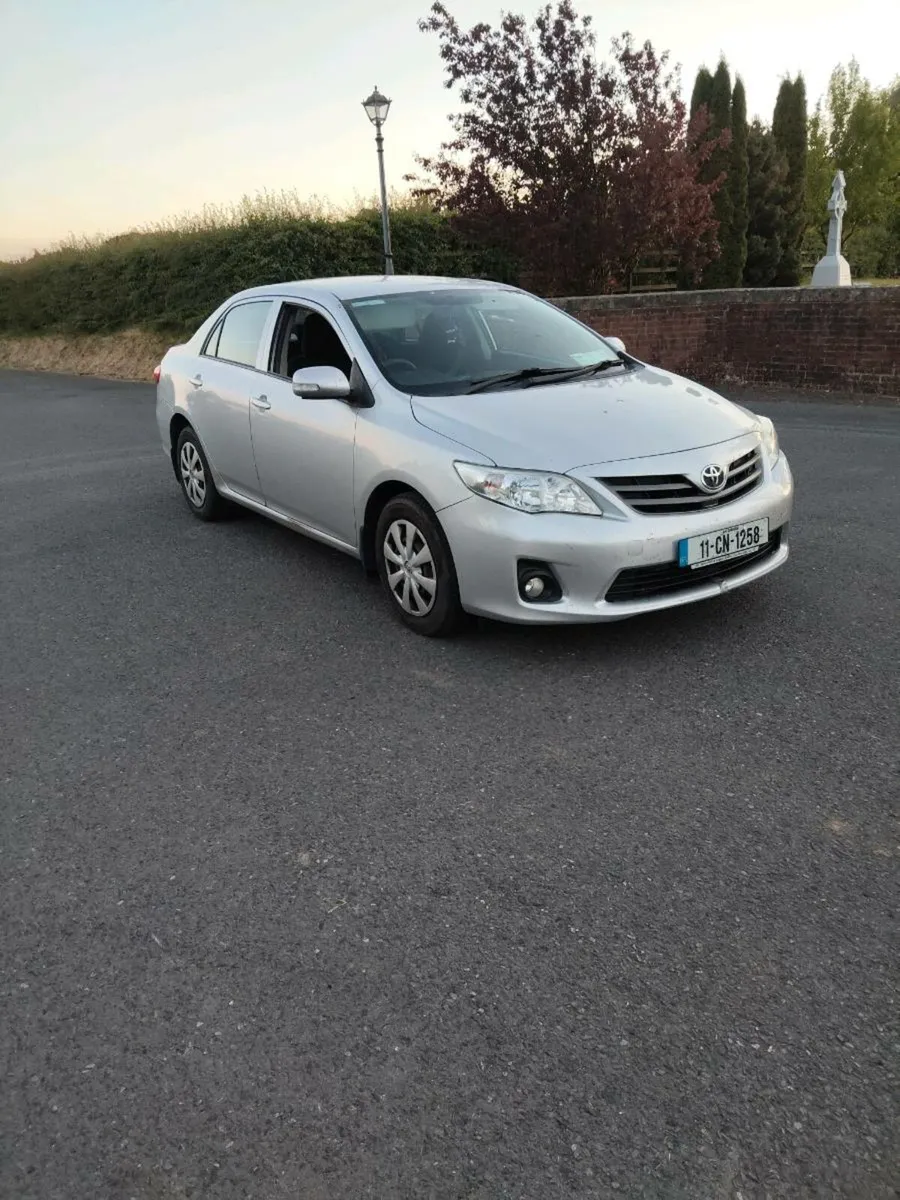 Toyota corolla - Image 4