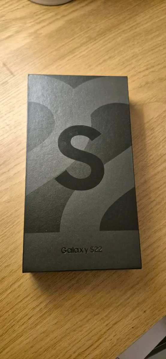 Samsung Galaxy S22 128GB - Image 1