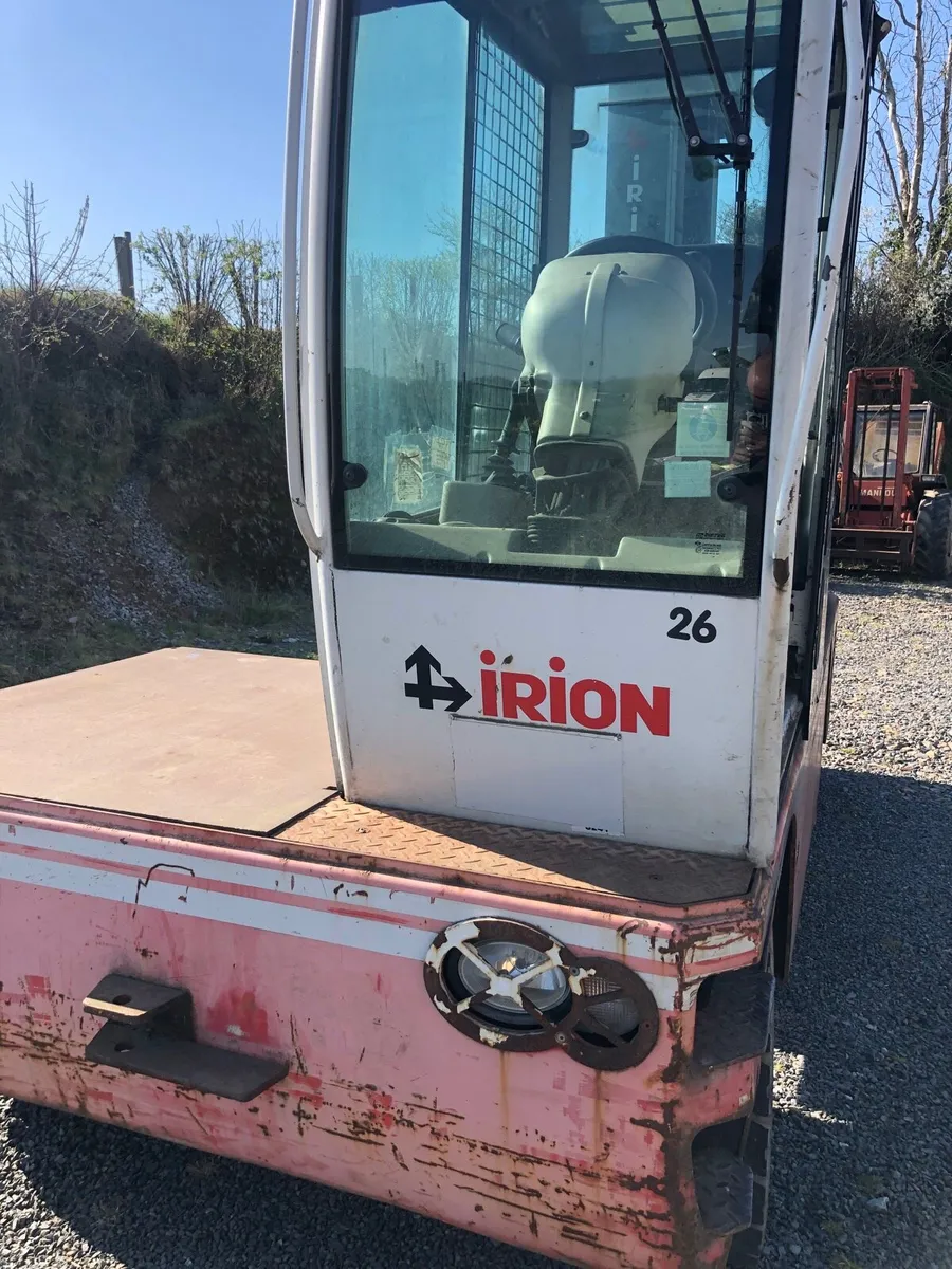 Side lift Forklift - Image 3
