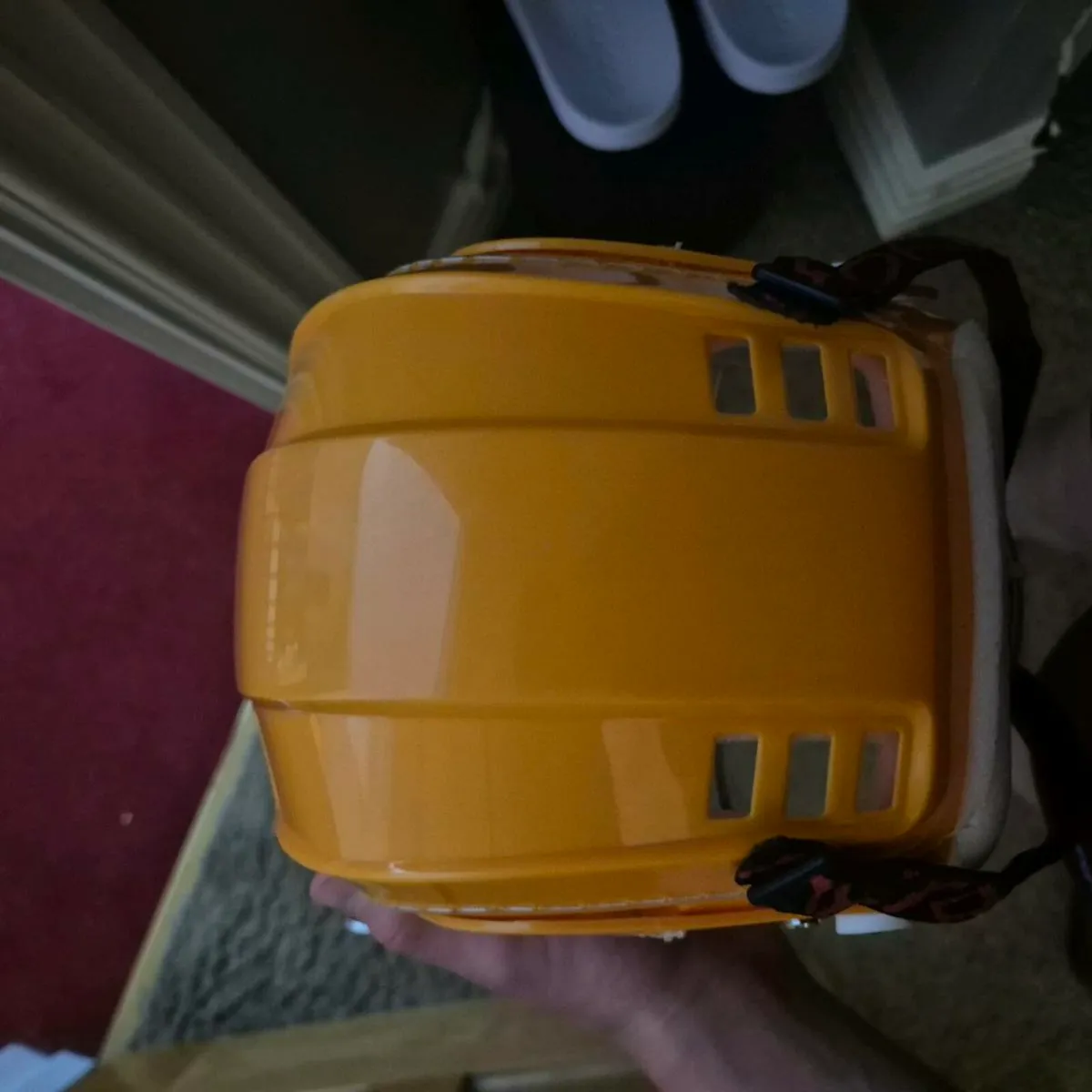 Replica free former hurling helmet - Image 4