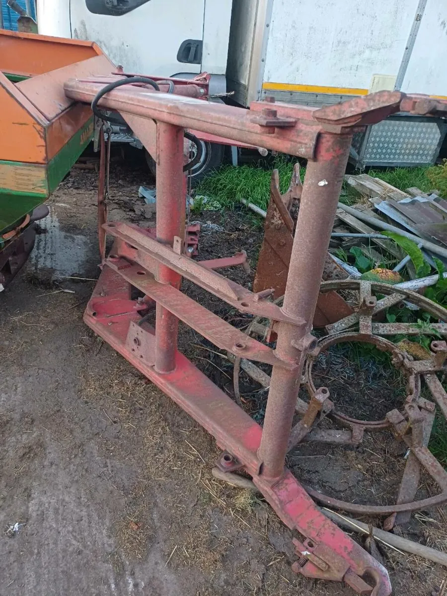 MASSEY FERGUSON 80 LOADER - Image 1