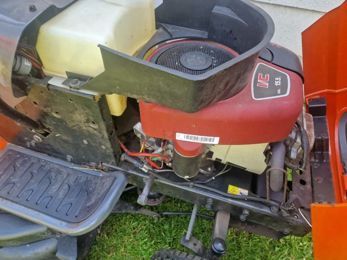Husquvana lawnmower for sale - Image 3