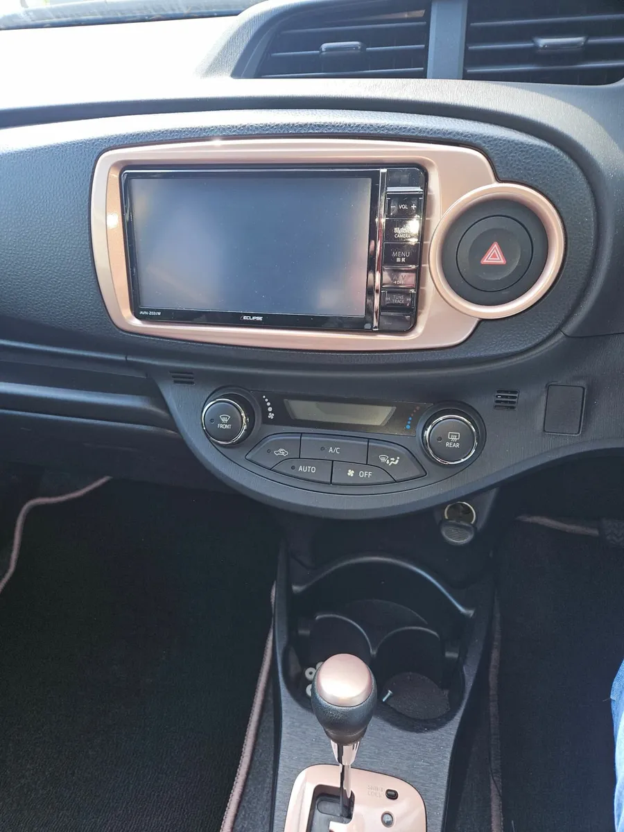 Toyota Vitz 2014 - Image 2