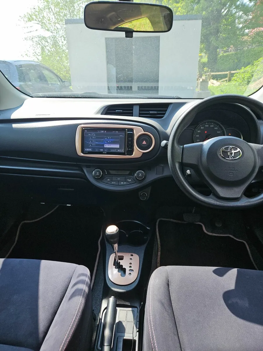 Toyota Vitz 2014 - Image 4
