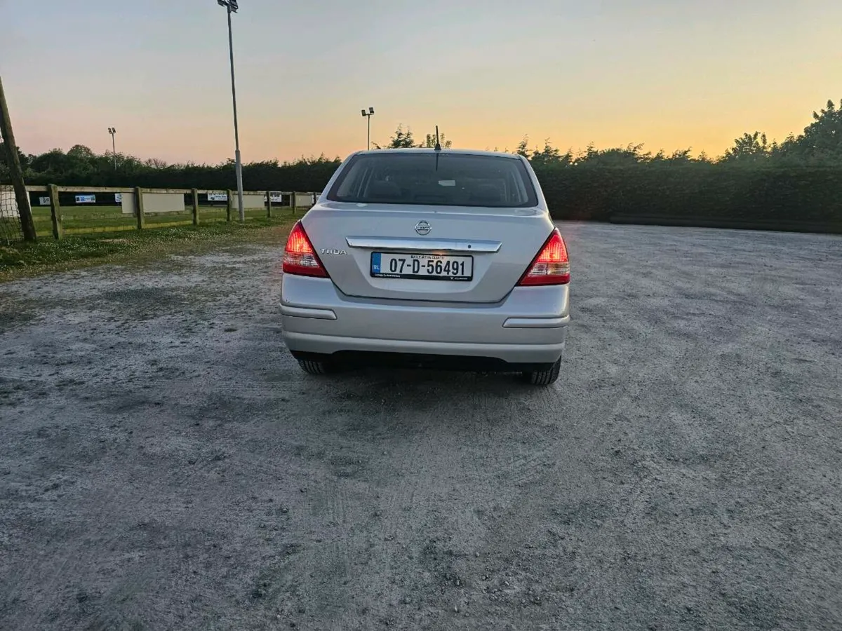 Nissan tiida 1.6 petrol automatic - Image 3