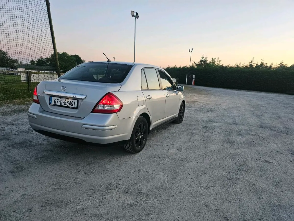 Nissan tiida 1.6 petrol automatic - Image 4