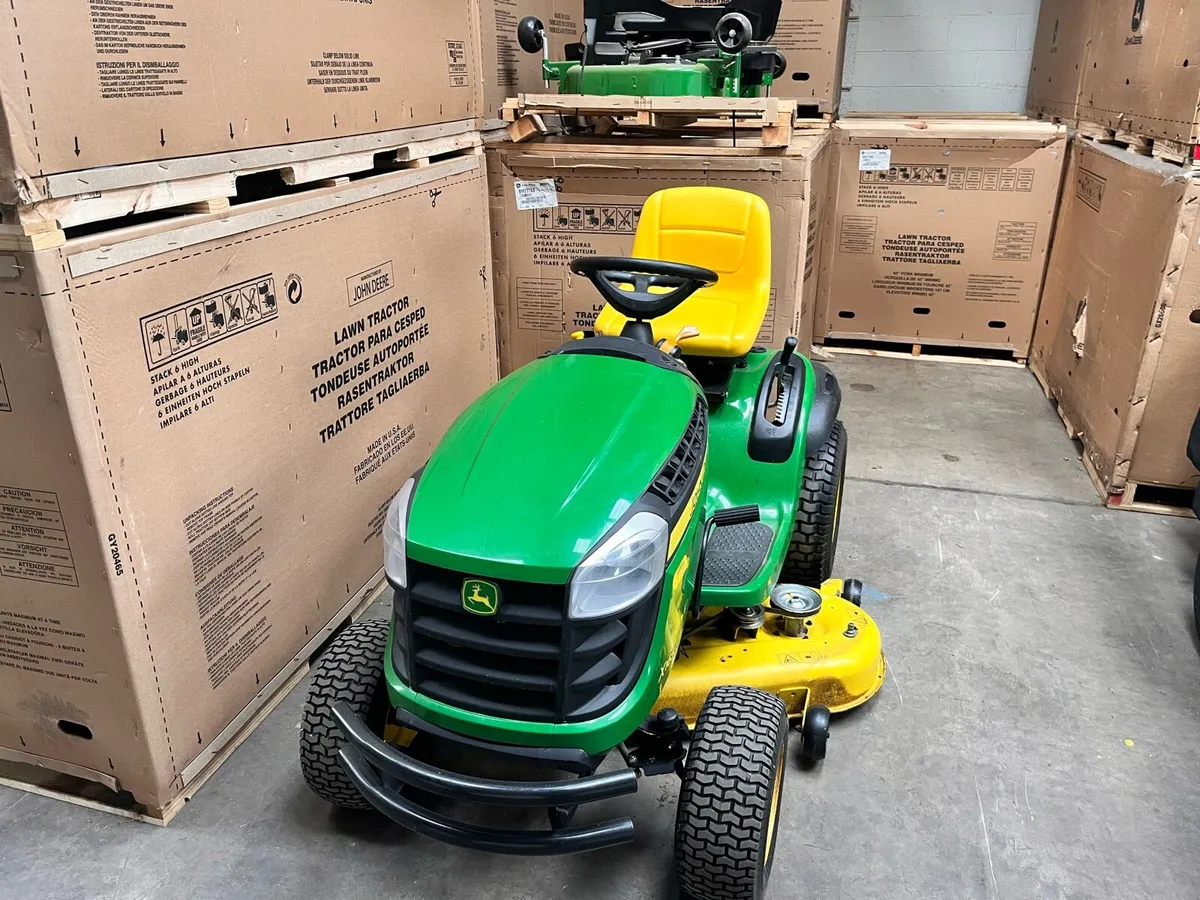 John Deere X165 mower - Image 2