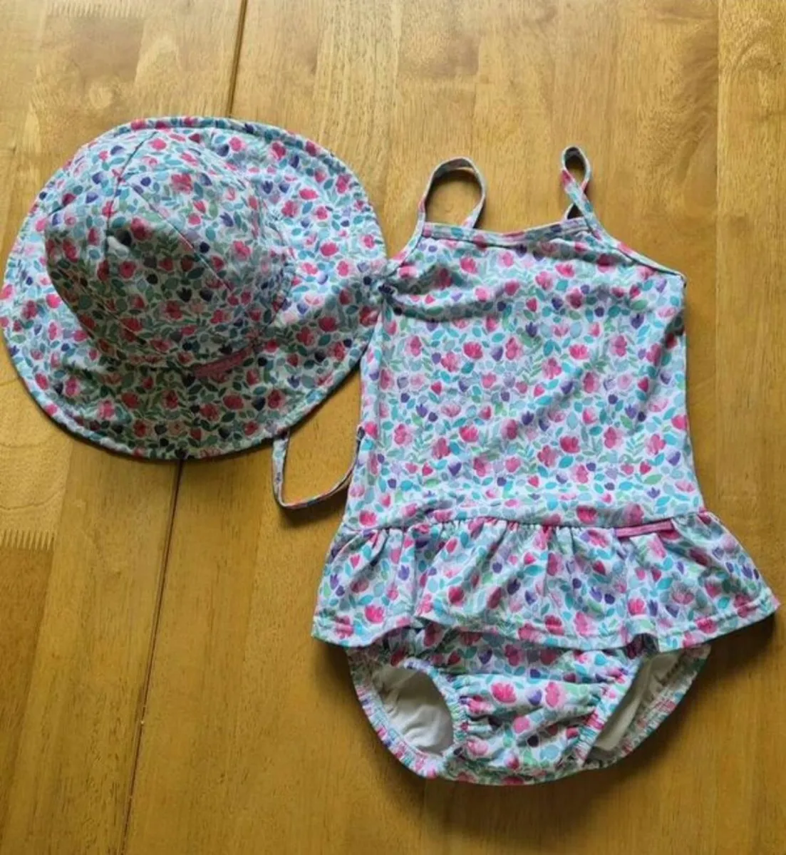 Baby swimming suit (12 m) - Image 1
