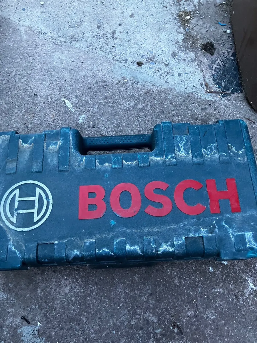 110v reciprocating saw - Image 1