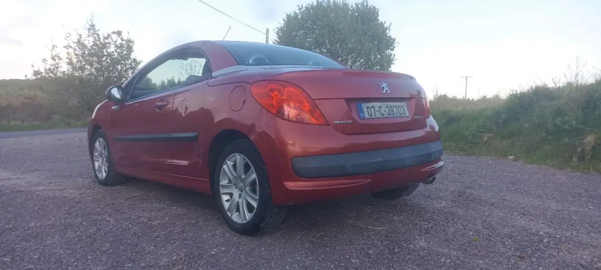 Peugeot 207 CC convertible - Image 2