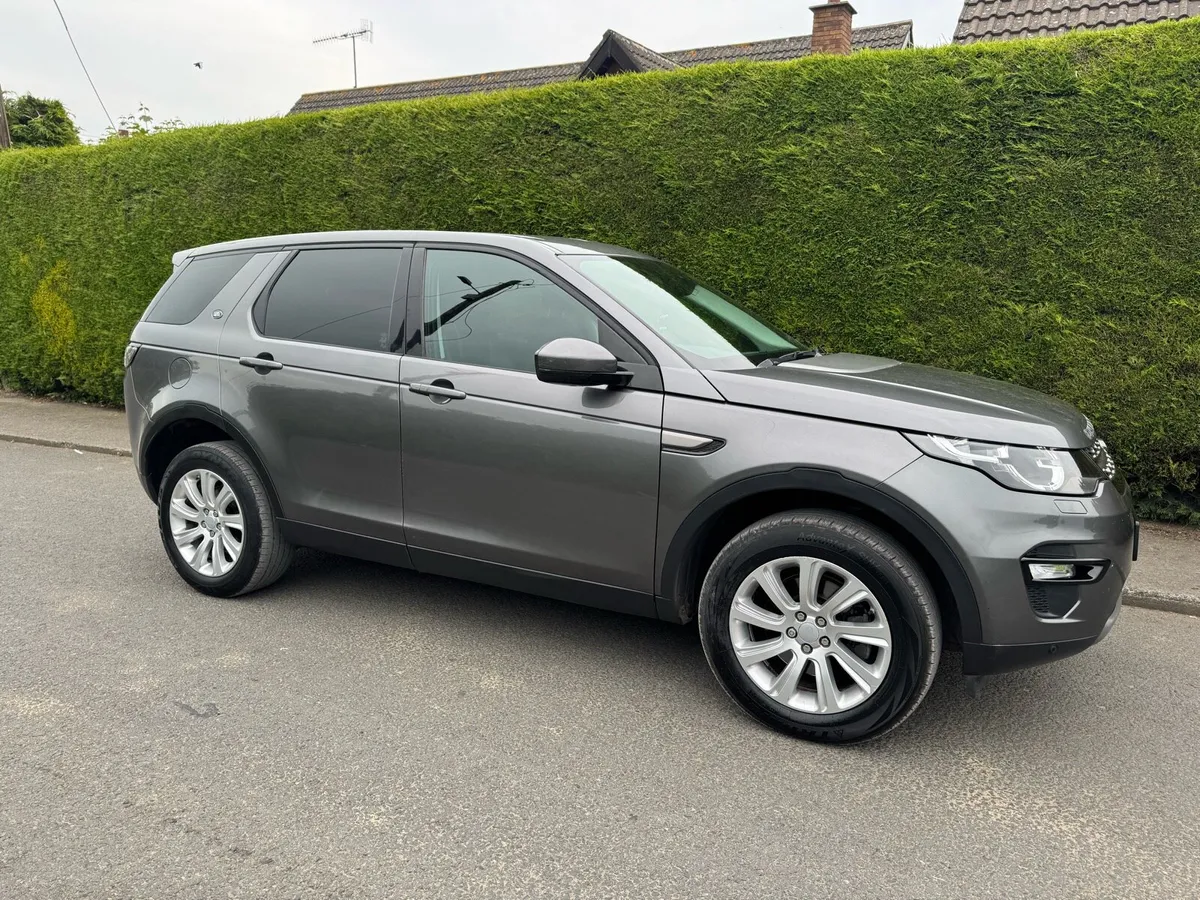Land Rover discovery sport 7 seater automatic - Image 1