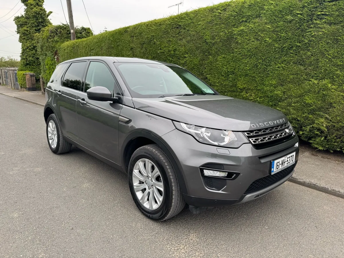 Land Rover discovery sport 7 seater automatic - Image 2