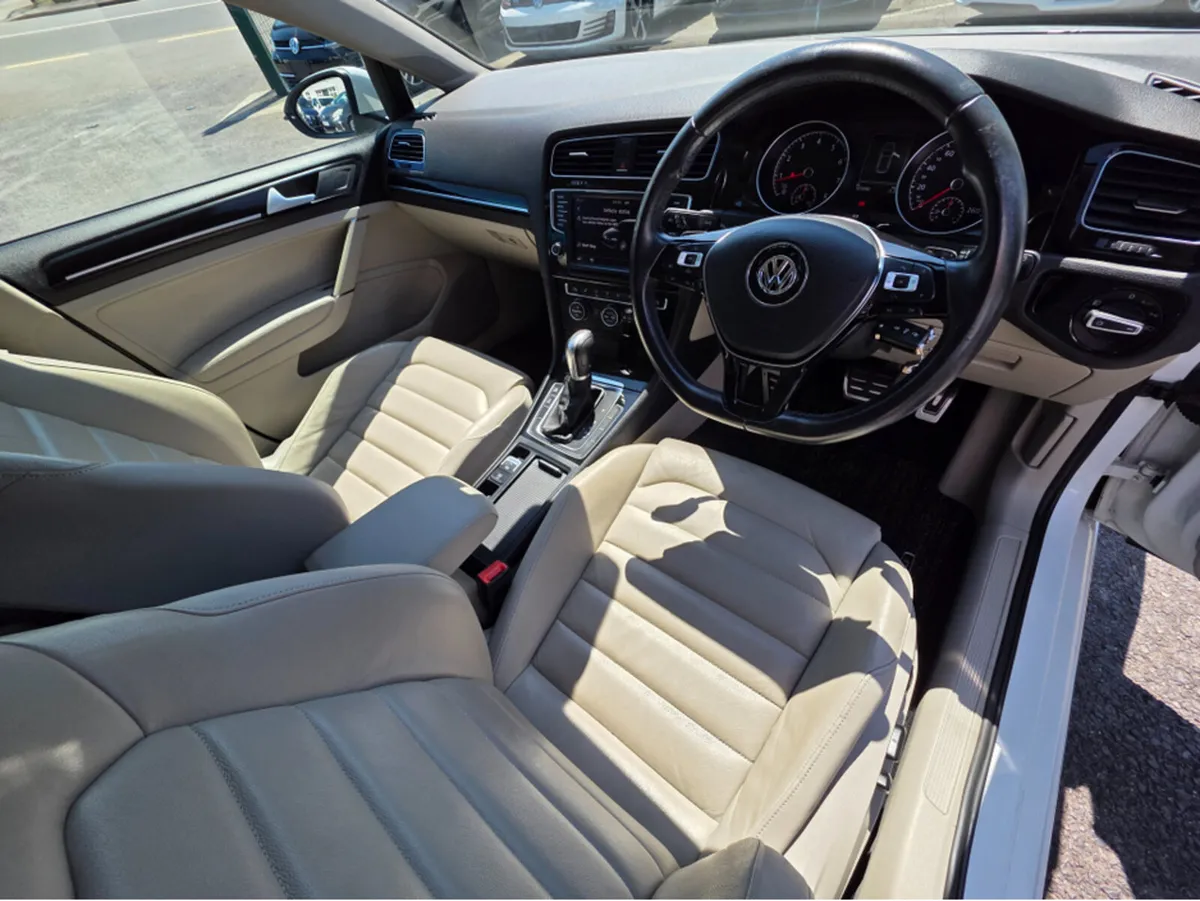 Volkswagen Golf FULL CREAM LEATHER PACK - HIGHLINE - Image 3