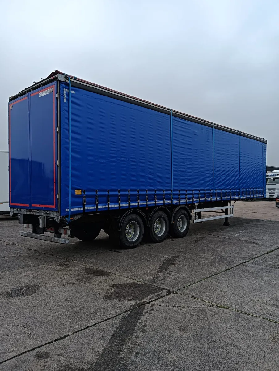 2015 Cartwright ChipLiner Curtainsider - Image 3
