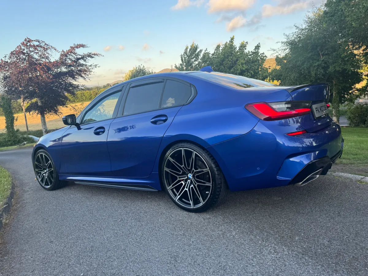 BMW 3-Series 2019 msport - Image 2