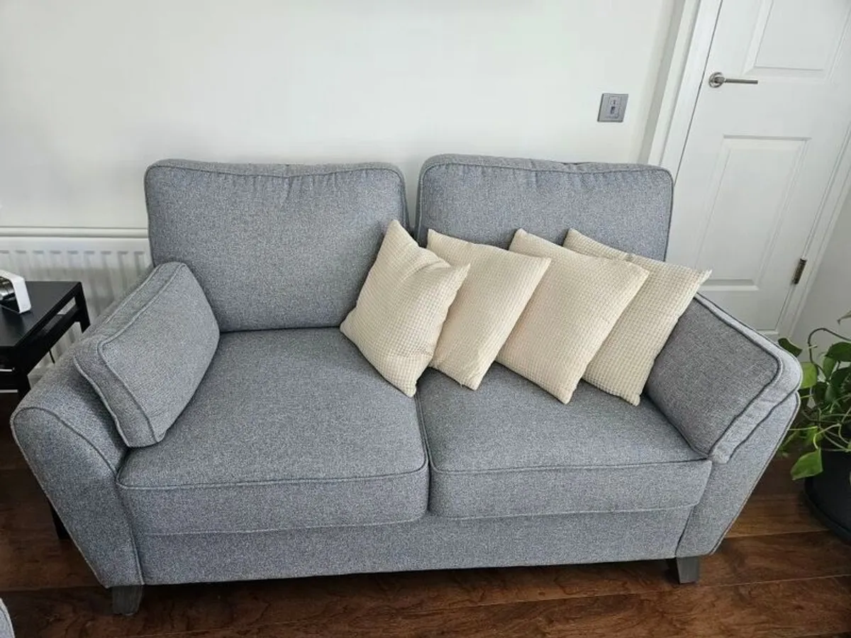 sofa - Image 1