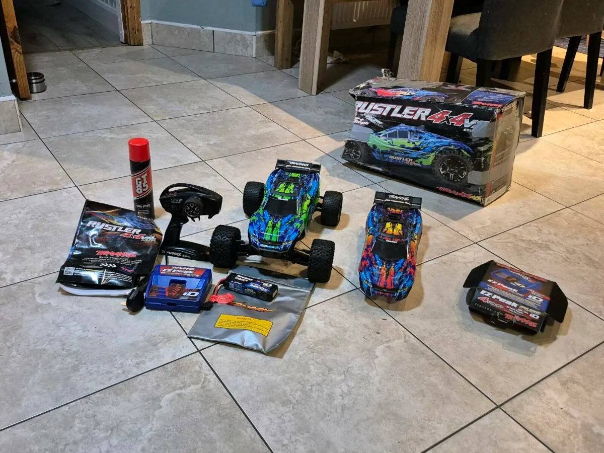 rc car - Image 1