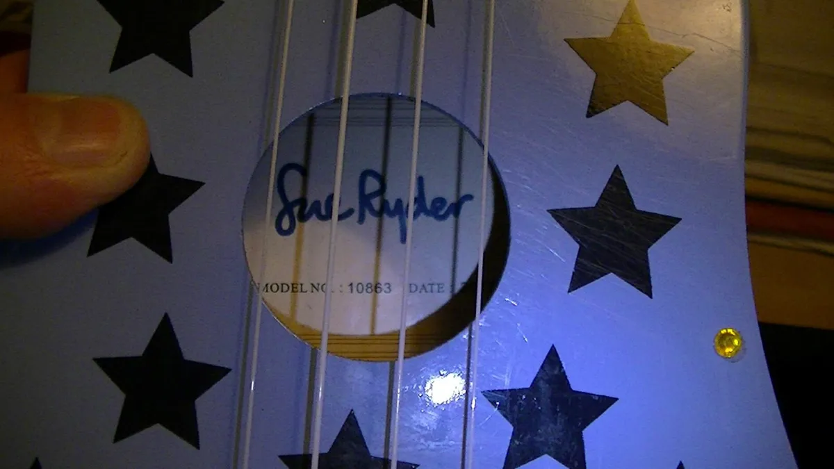 Sue Ryder Soprano Ukulele - Image 2