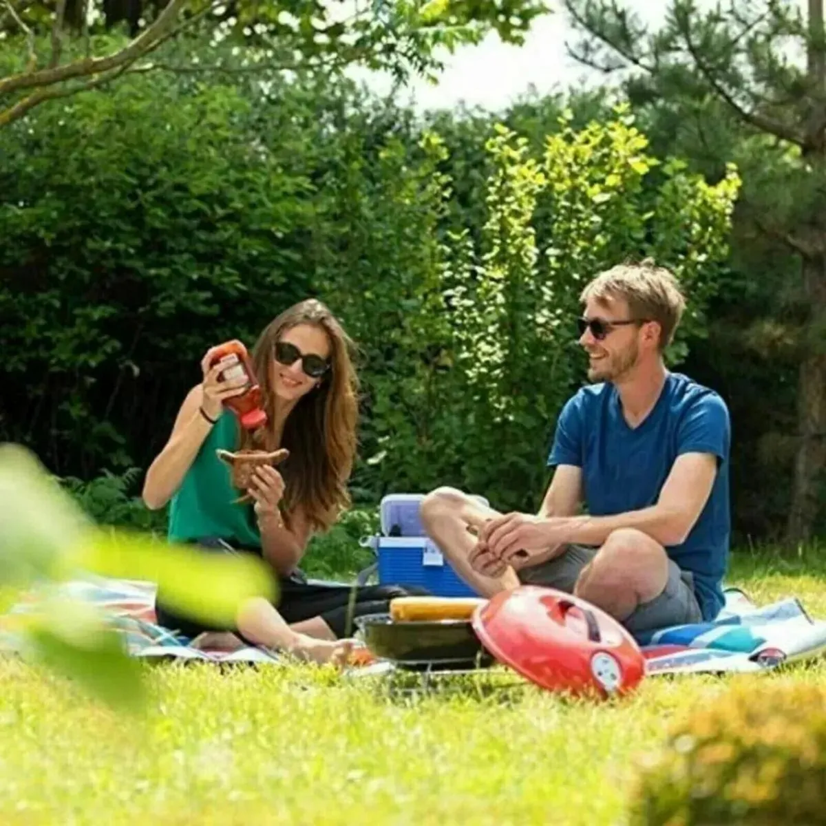 Portable Barbecue: Kettle Design with Lid - Image 4