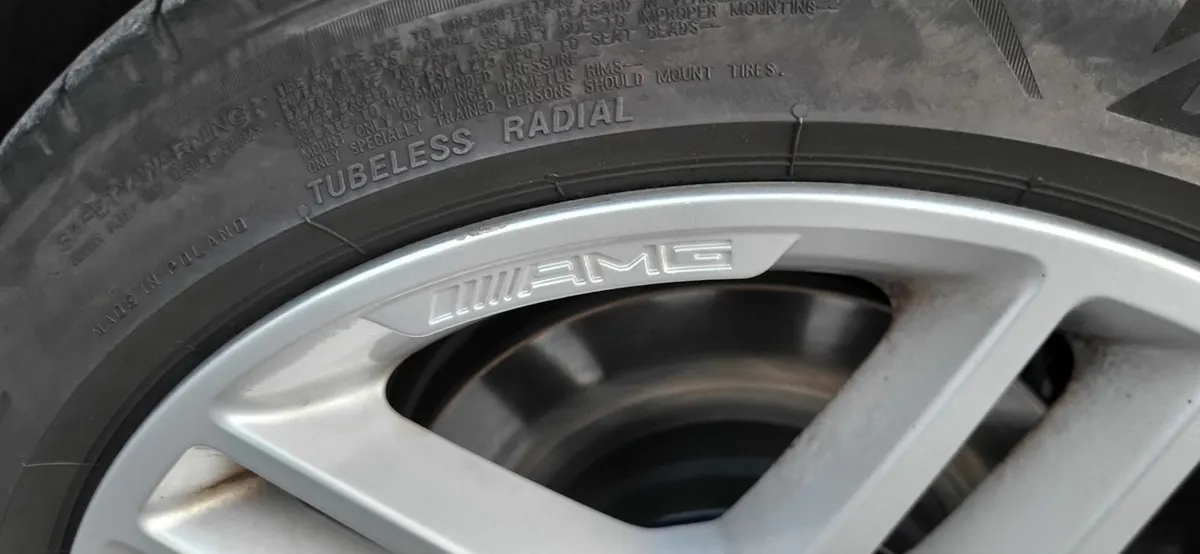 Mercedes-Benz C-Class 2013 AMG pack full spec. - Image 2