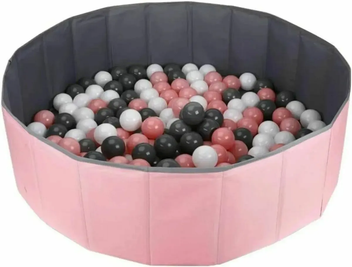 Soft Playpen: Engaging Ocean Ball Experience - Image 2