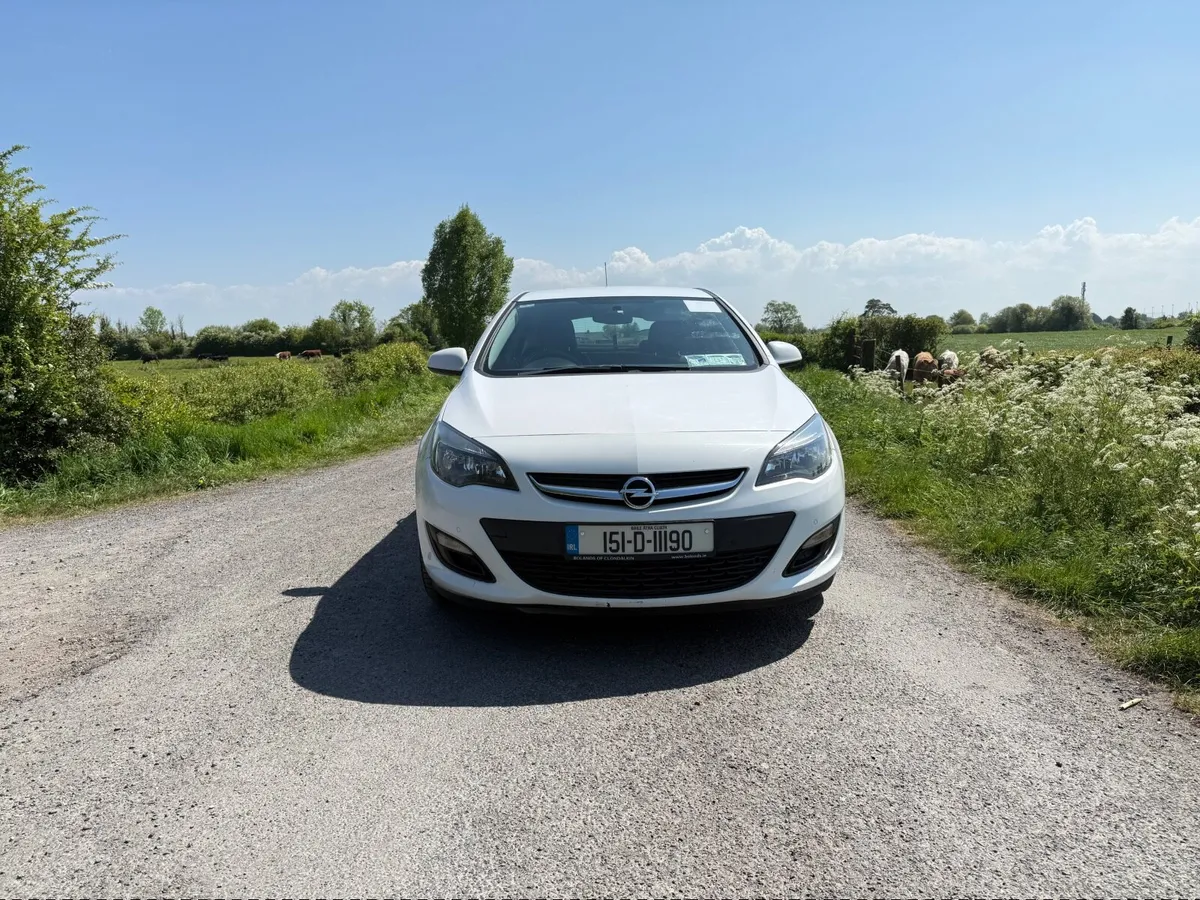 Opel Astra 2015 - Image 2