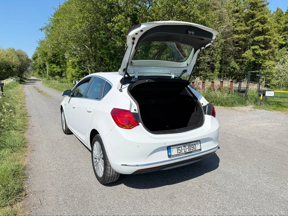 Opel Astra 2015 - Image 4