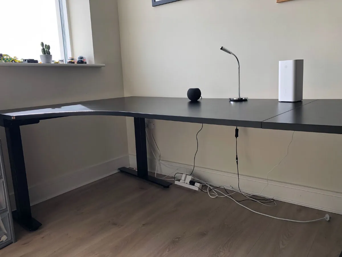 desk - Image 2