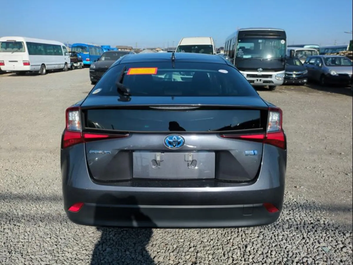 2022 Toyota Prius Self Charge Hybrid Automatic - Image 4