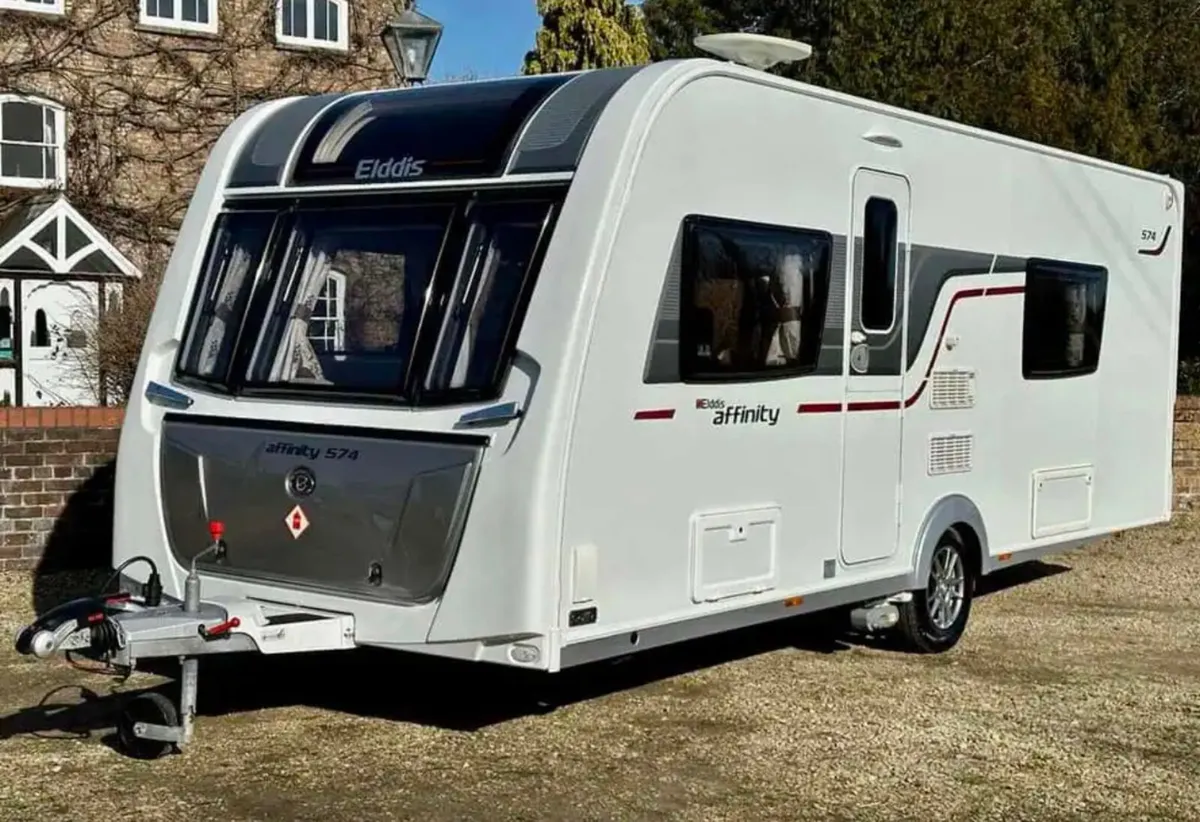✨2016 ELDDIS AFFINITY 4 BERTH FIXED SINGLE BEDS✨ - Image 1