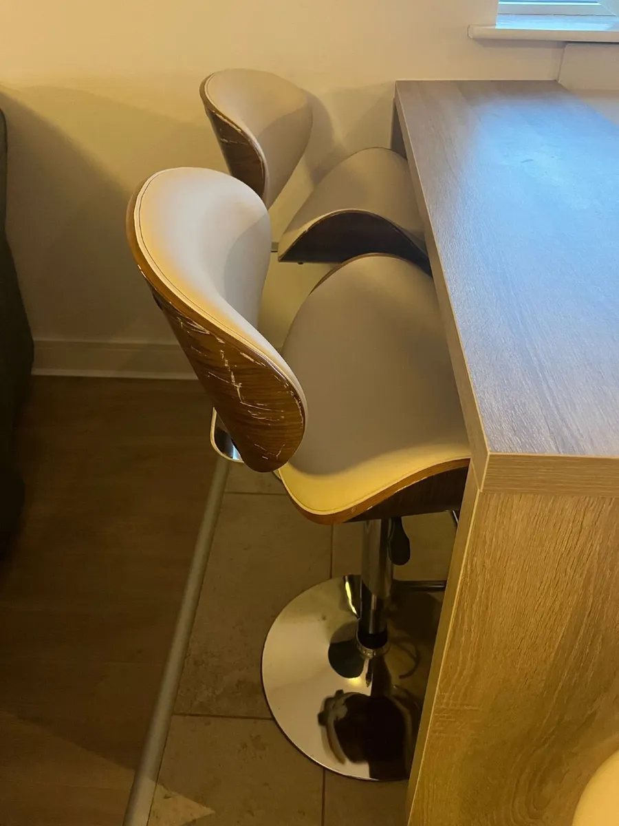 stool