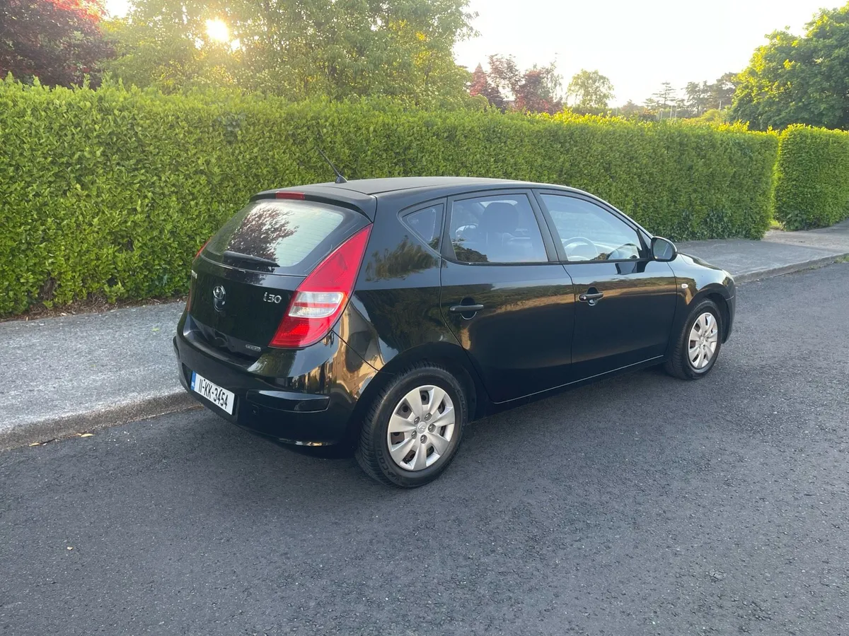 Hyundai I30 diesel Nct5/26 Tax5/25 - Image 2