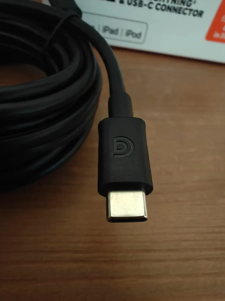 Griffin USB-C to Lightning Charging Cable – 3m - Image 2