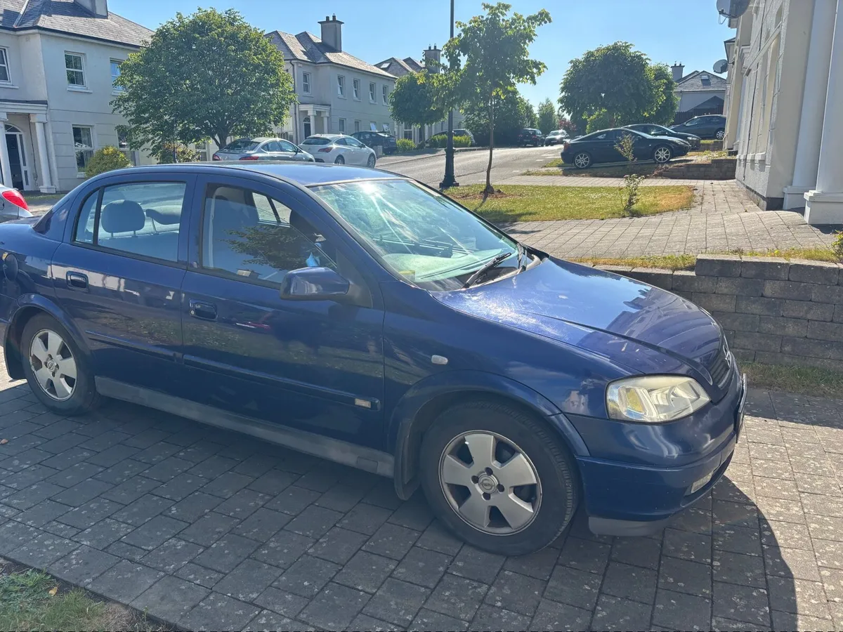 Opel Astra 2004 - Image 2