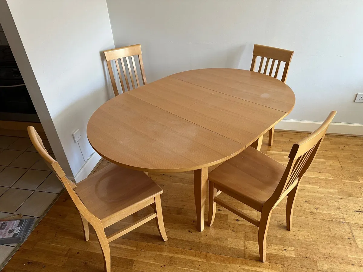 Table (extendable) & 4 chairs - Image 3