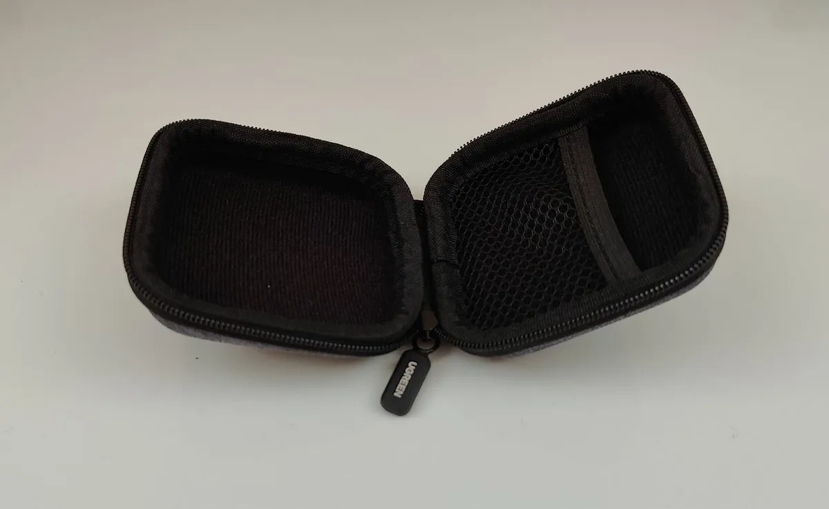 🎧 UGREEN Headphones/Earbuds Storage Pouch - Image 2
