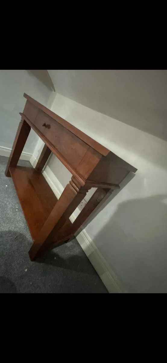 Console table - Image 3