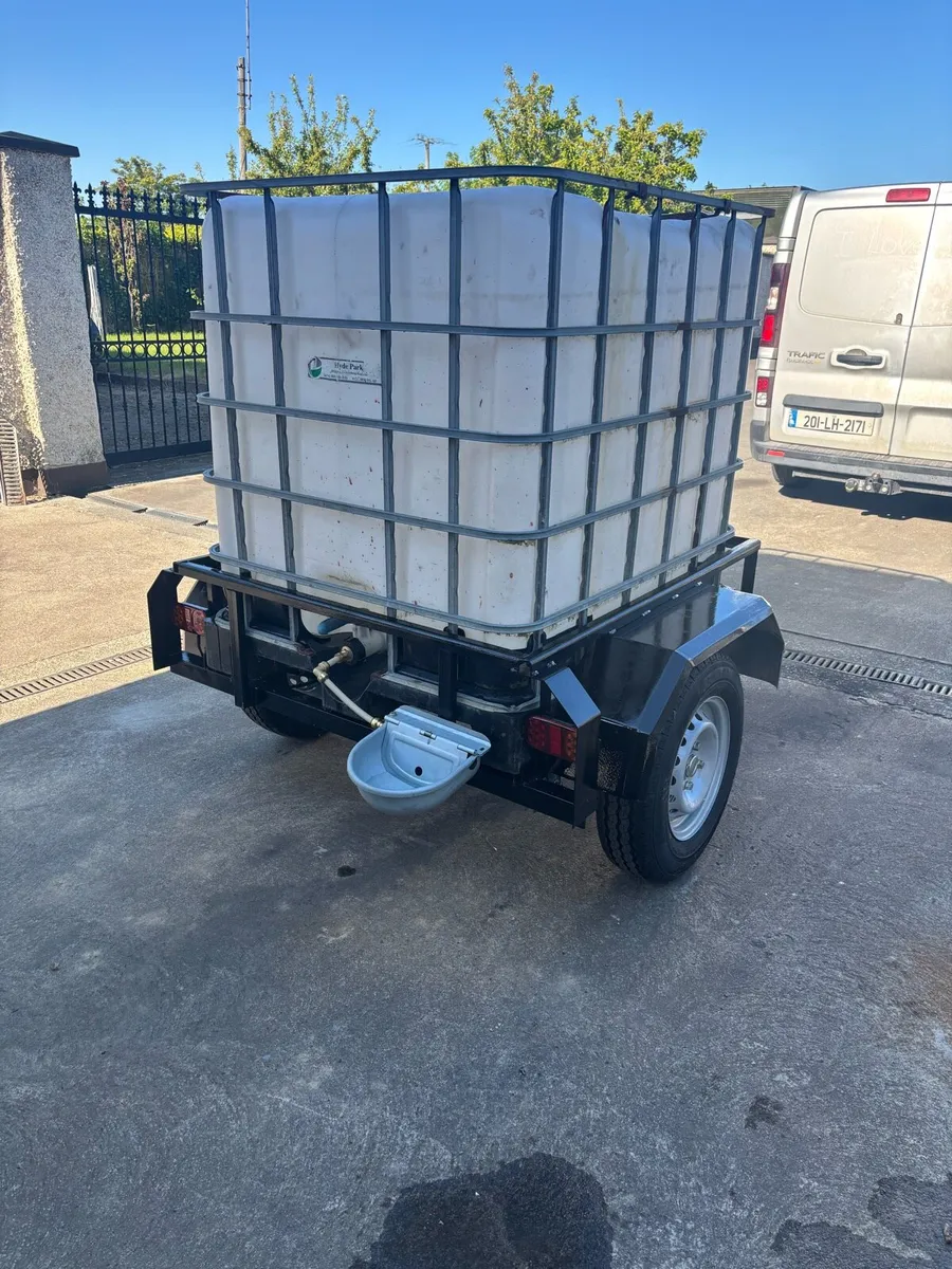 IBC trailer with drinker - Image 2