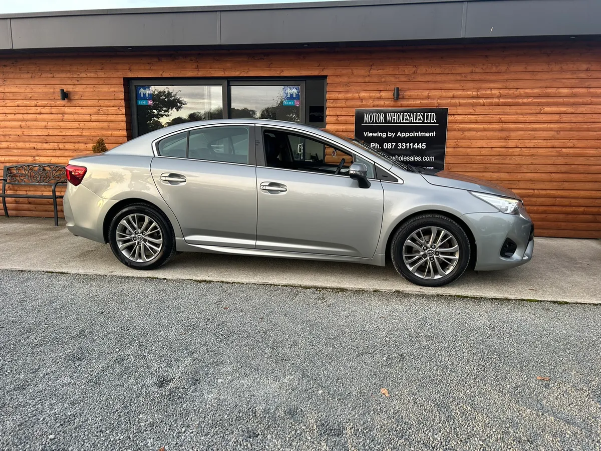 162 TOYOTA AVENSIS 1.6D4D BUSINESS Edition €53 P/W - Image 2
