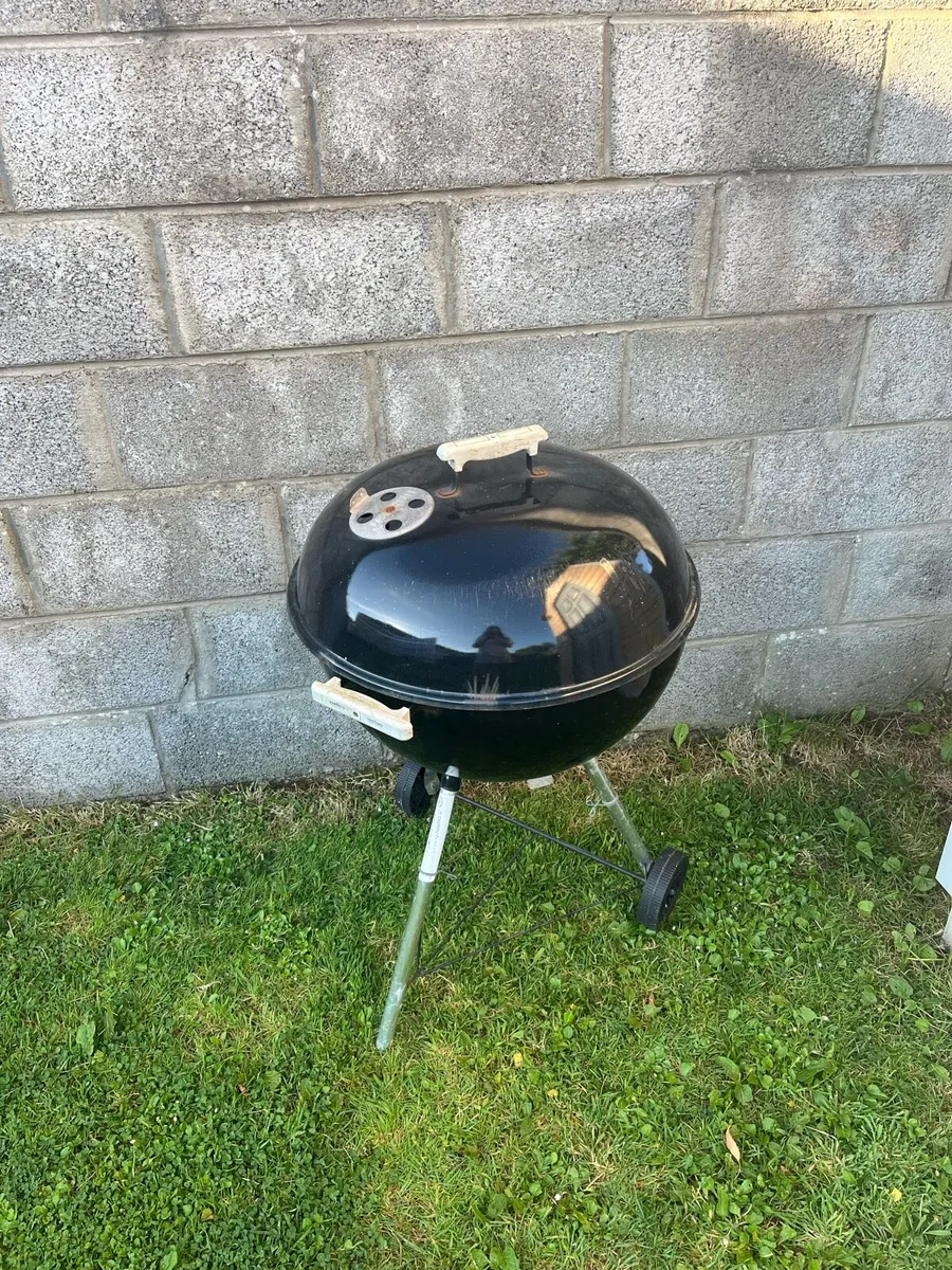 Black Charcoal BBQ - Image 1
