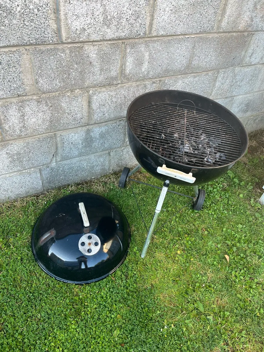 Black Charcoal BBQ - Image 3