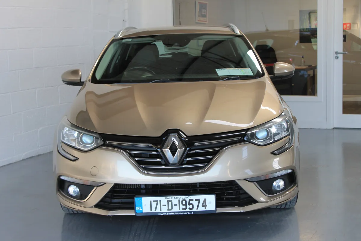 Renault Megane 2017, Sports Tourer - Image 3