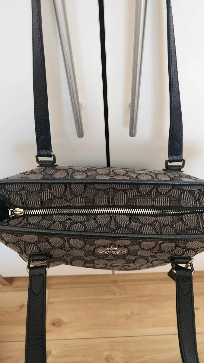 Coach handbag - Image 4