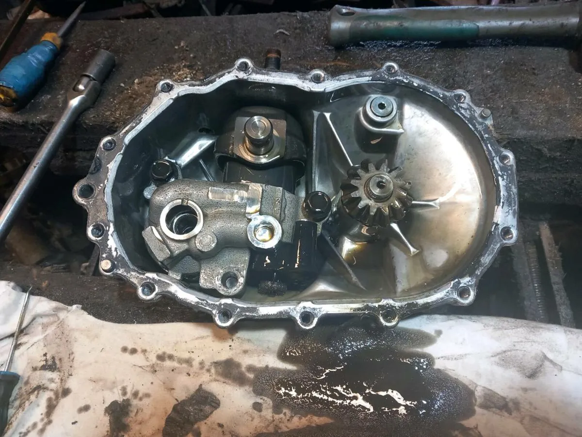 Ride on mower gearbox repairs - Image 3