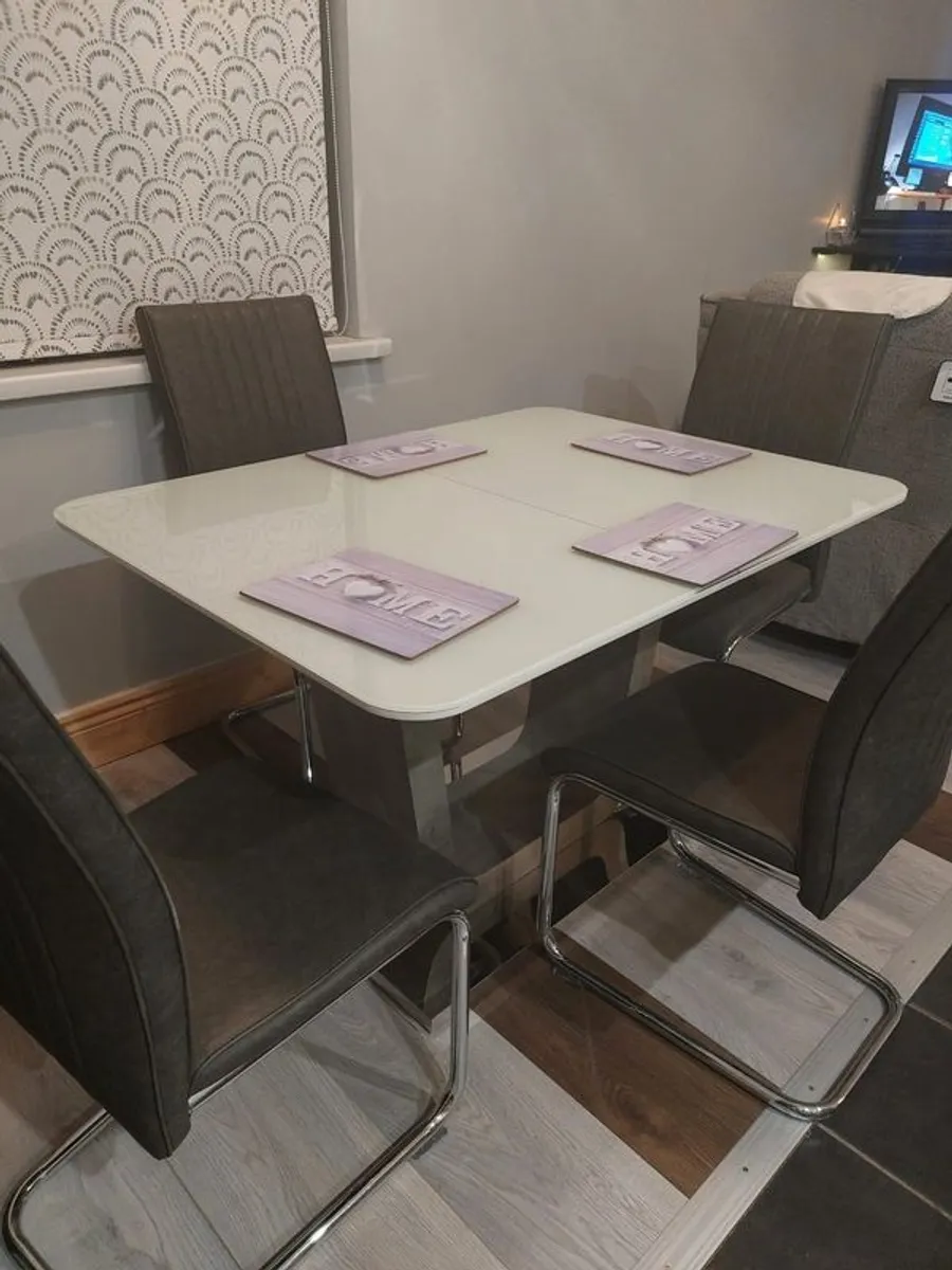 Table and CHAIRS - Image 2