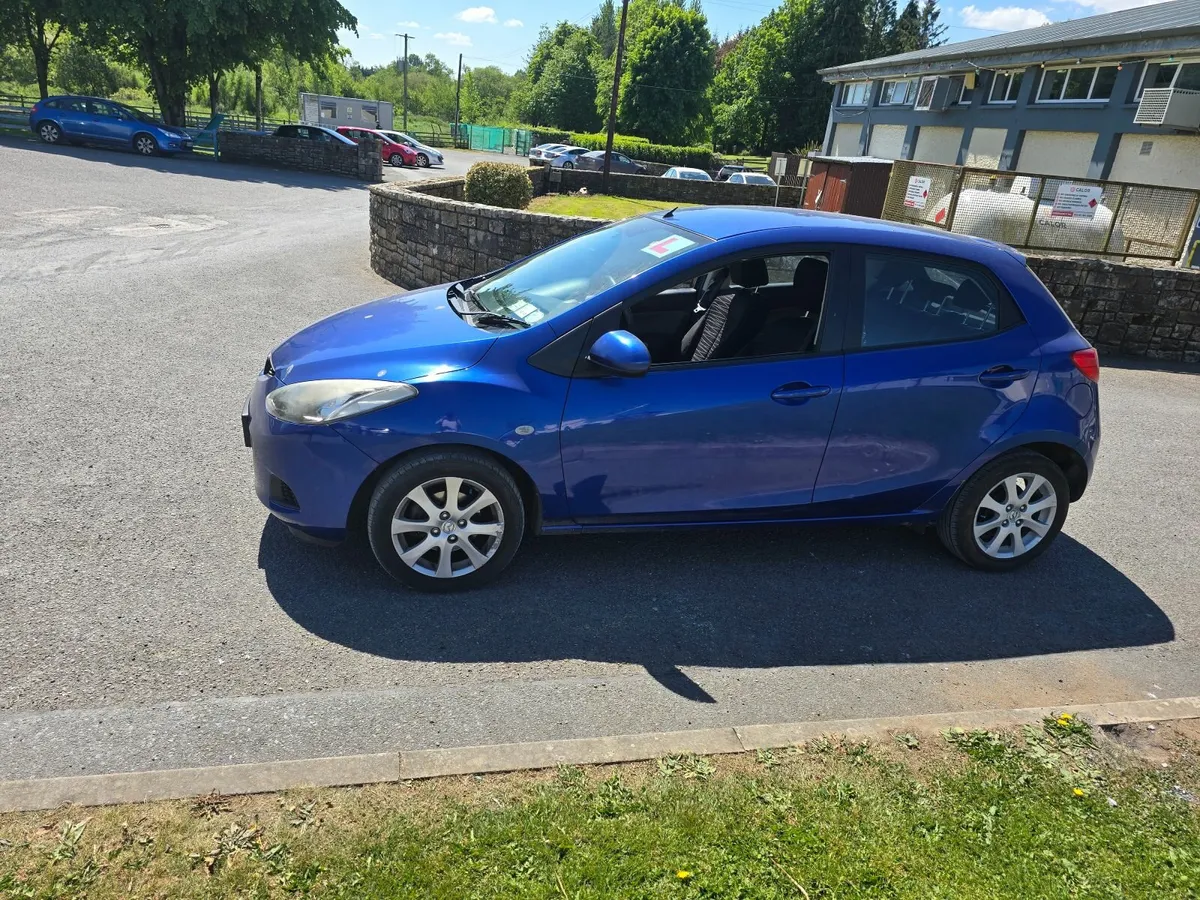Mazda Mazda2 2010 - Image 1